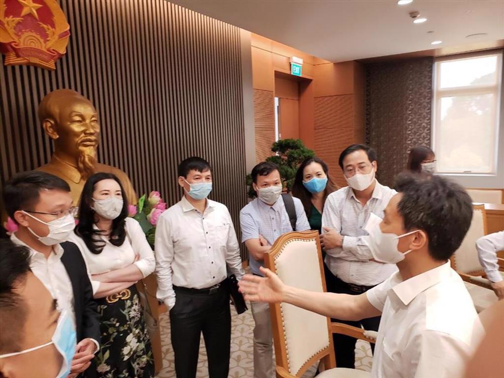 Chính phủ đảm bảo đủ nguồn cung vắc xin ngừa COVID19