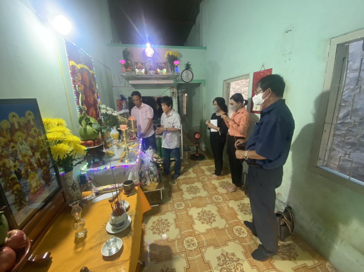 VASEP cùng đoàn Bộ trưởng Bộ NN và PTNT thăm và hỗ trợ các gia đình vụ chìm tàu cá Bình Thuận